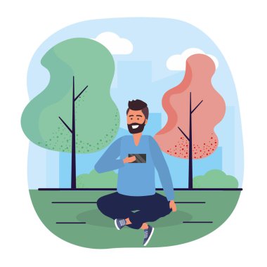 akıllı telefon trechnology ve ağaçlar ile oturma ile adam