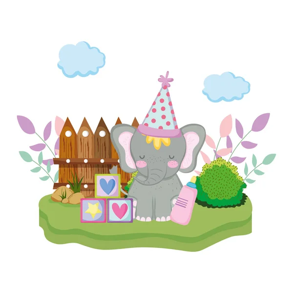 Elefante lindo y pequeño con sombrero de fiesta — Vector de stock