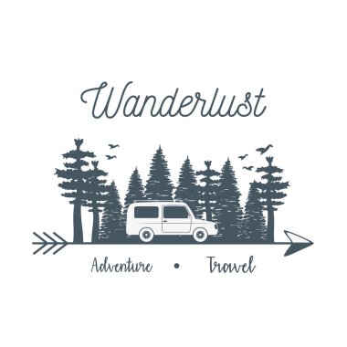 Orman sahnesi ve araç araç ile Wanderlust etiket