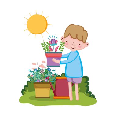 Çocuk bahçede yağmurlama ile houseplant kaldırma