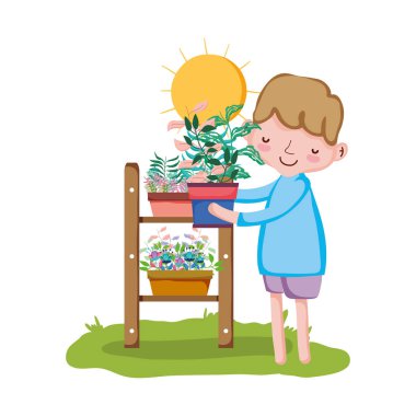 küçük çocuk bahçede raf ile houseplant kaldırma