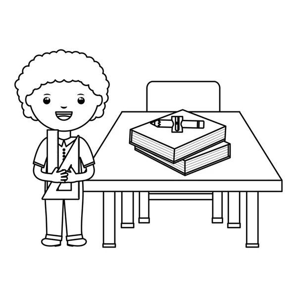 Schattige kleine student jongen met boeken in school Bureau — Stockvector