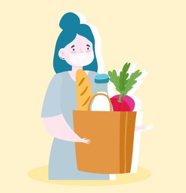 Coronavirus covid-19 sırasında eve güvenli bir teslimat, koruyucu maskeli bir kadın ve yiyecek dolu bir market çantası.