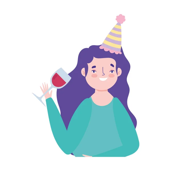 Online πάρτι, γενέθλια ή συνάντηση φίλων, γυναίκα με καπέλο κόμμα και ποτήρι κρασί γιορτάζει — Διανυσματικό Αρχείο