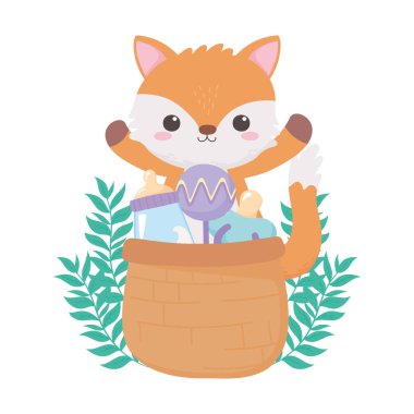 Bebek partisi, sepette çıngıraklı küçük çocuk, kutlama yeni doğan bebeğe hoşgeldin