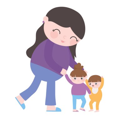 Hamilelik ve hamilelik, küçük kızı ve oğluyla sevimli bir anne.