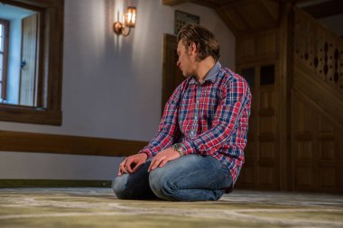 Bir Müslüman dua fotoğraf