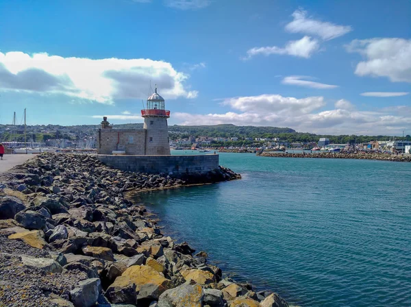 Howth Harbor Gamla Fyren Och Ocean Dublin Irland Sommaren Dagstur — Stockfoto