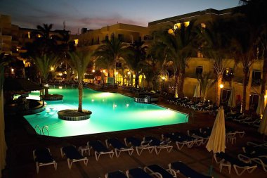 Hatta akşam, Mısır resort onun çekiciliğine sahip..