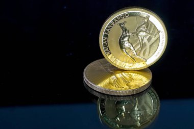 Avustralya Kanguru altın sikkesi 1 ons altın Amerikan Kartalı üzerine inşa edilmiştir.