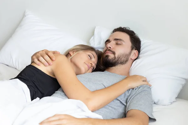 Couple Sleep Hug Bed Bedroom — Stock Photo, Image