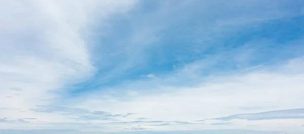 Panoramisch Uitzicht Blauwe Lucht Met Wolk — Stockfoto