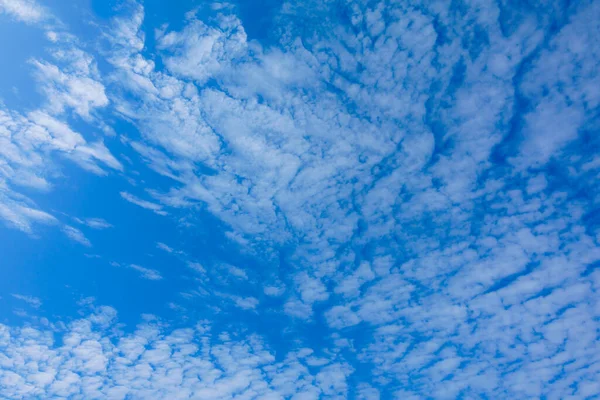 Ciel Bleu Avec Nuages — Photo