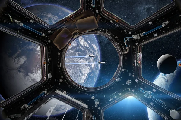 Vista Pórtico Estação Espacial Fundo Terra Elementos Desta Imagem Fornecidos — Fotografia de Stock