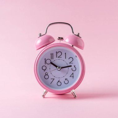 Pastel pembe pembe çalar saat. En az kavramı.