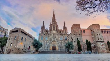 Gothic Barselona Katedrali, gündoğumu, İspanya.