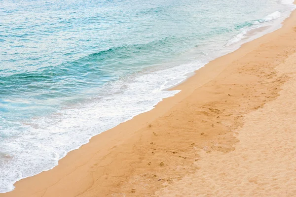 Schöner Sandstrand auf Meeresgrund. Sommerkonzept. — Stockfoto