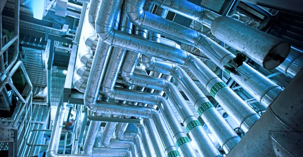 Vybavení Kabely Potrubí Nacházejí Uvnitř Moderní Průmyslové Elektrárny — Stock fotografie