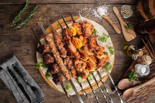 Kafkas şiş kebap ve şiş kebap çeşitleri.