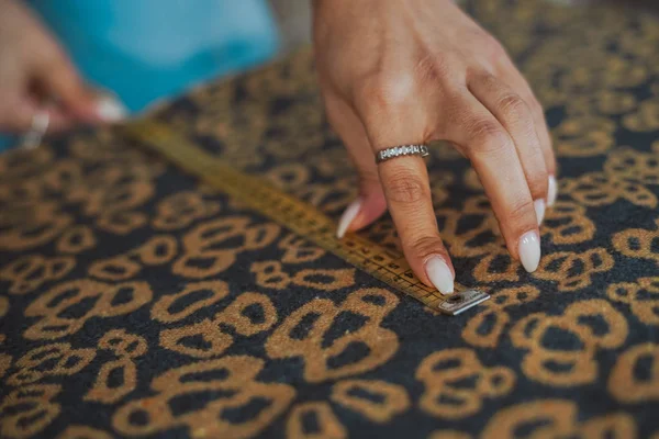 Tailor Woman Hands Working Fabric Tailoring — Stock Photo, Image