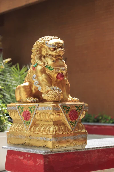 寺院の獅子像を設定 — ストック写真
