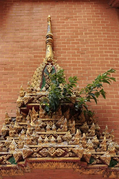Pagode Com Telhado Templo Tailândia — Fotografia de Stock