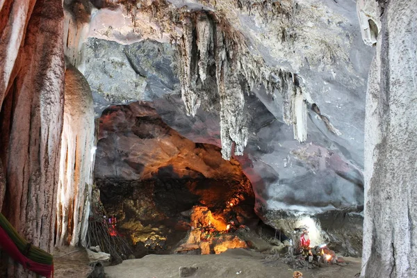 Stalagmiter Inuti Grottor Vackra Naturen — Stockfoto