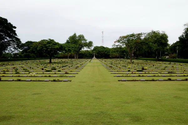 Commonwealth War Graves Chungkai War Cemetery Kanchanaburi Tailândia — Fotografia de Stock