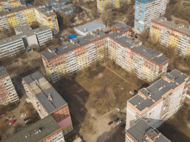 Yukarıdan şehir manzaranın havadan görünümü. Açık şehir manzarası. (Dnepr, Dnepropetrovsk, Dnipropetrovsk). Ukrayna
