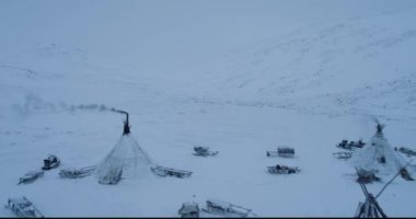 Dronun Tundra yurts Yamala kampı video yakalama