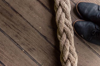 kalın ip ve düz lay yerinde ahşap zemin