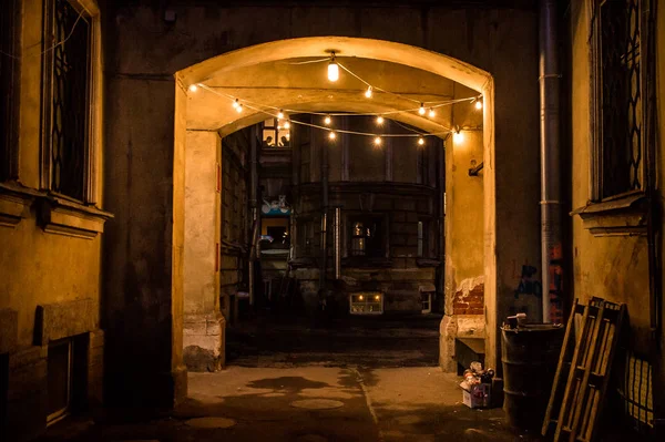 Arco Notturno Con Lampadine Nel Centro San Pietroburgo — Foto Stock