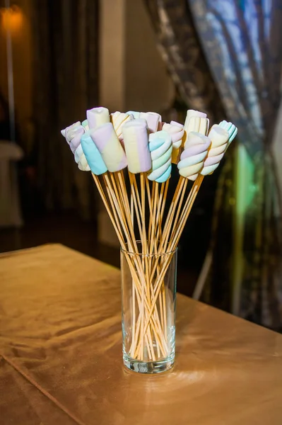 Caramelle Marshmallow Bastoncini Legno — Foto Stock