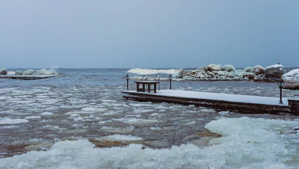 Pier Shore Winter Lake — Stock Photo, Image