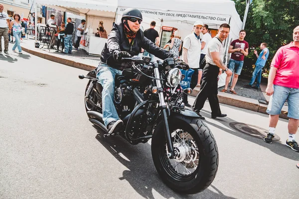 Petrohrad Rusko Srpna 2015 Harley Davidson Festival Motorkář Jezdí Černé — Stock fotografie