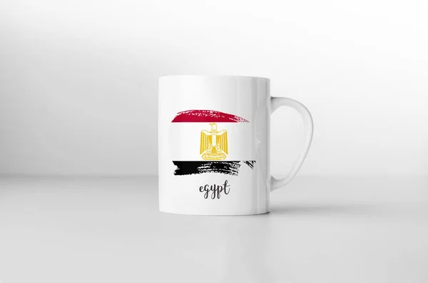 エジプト旗お土産マグカップ白い背景の上 レンダリング — ストック写真