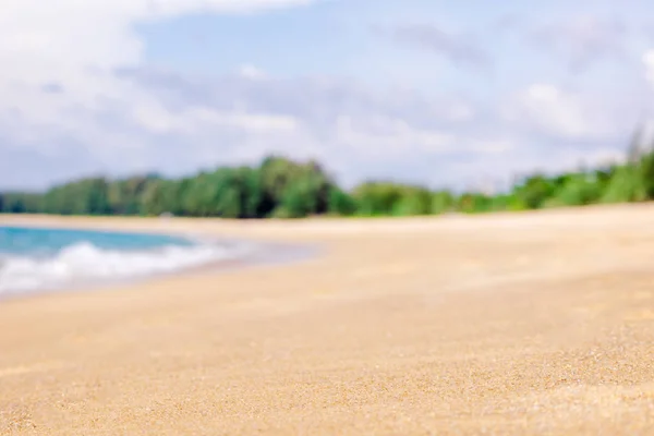 Piękny Widok Plaży Niebieskiego Nieba Deszczu — Zdjęcie stockowe