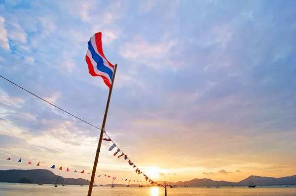 Зменшеному Вигляді Прапор Таїланду Гарний Захід Сонця Фону — стокове фото