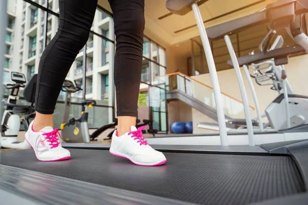 Close Running Female Feet Sneakers Gym — Stock Photo, Image