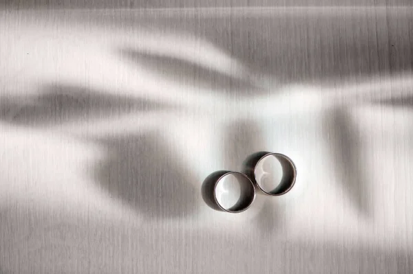 Detailní Pohled Pár Snubní Prsteny Bílé Zlato — Stock fotografie