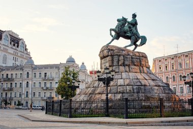 Bohdan Khmelnytsky'e anıt Kiev Hetman, Zaporizhian ana bilgisayar Bohdan 1888 yılında inşa Lehistan'a adanmış. Ukrayna.