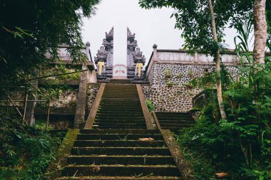 Hindu Tapınağı Lempuyang Bali, Endonezya doğal görünümünü.