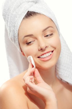 güzel genç kadın modeli ile mükemmel cilt