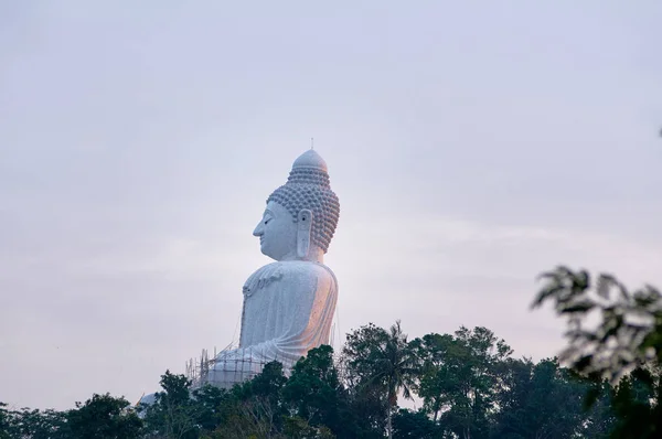 Γραφική Θέα Του Bug Βούδα Άγαλμα Στο Πουκέτ Ταϊλάνδη — Φωτογραφία Αρχείου