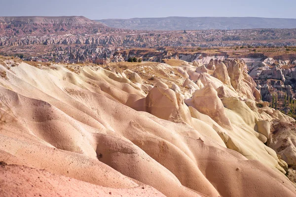 Célèbre Visite Touristique Cappadoce Anatolie Beau Paysage Avec Montagnes Grottes — Photo