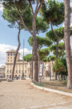 Rome, İtalya - 8 Eylül, 2016: Trajan Forumu yakın Park