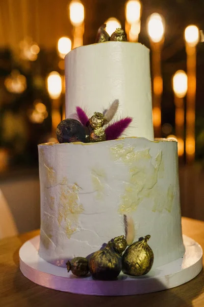 Gâteau Mariage Décoré Figues Dorées — Photo