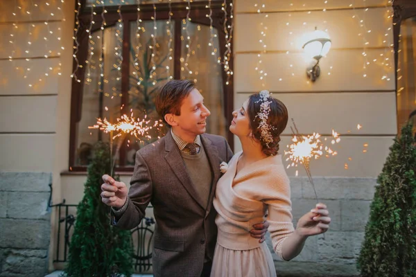 Felice Coppia Innamorata Giorno Del Matrimonio — Foto Stock