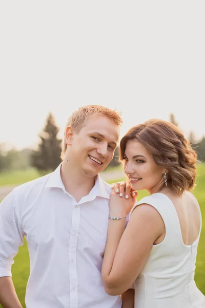 Beautiful Young Groom Bride Walking Green Park Lush Green Grass — Stock Photo, Image