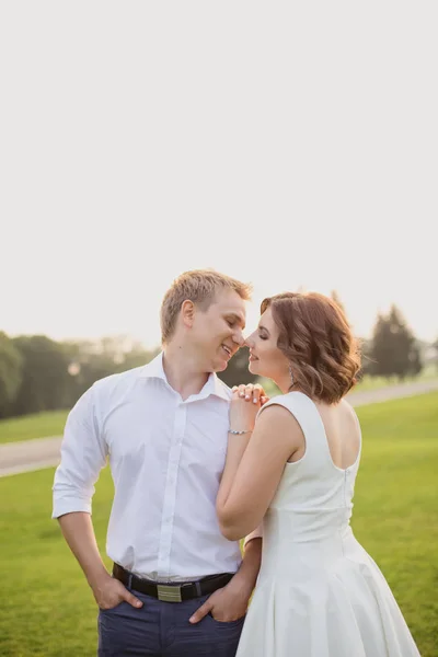 Beautiful Young Groom Bride Walking Green Park Lush Green Grass — Stock Photo, Image